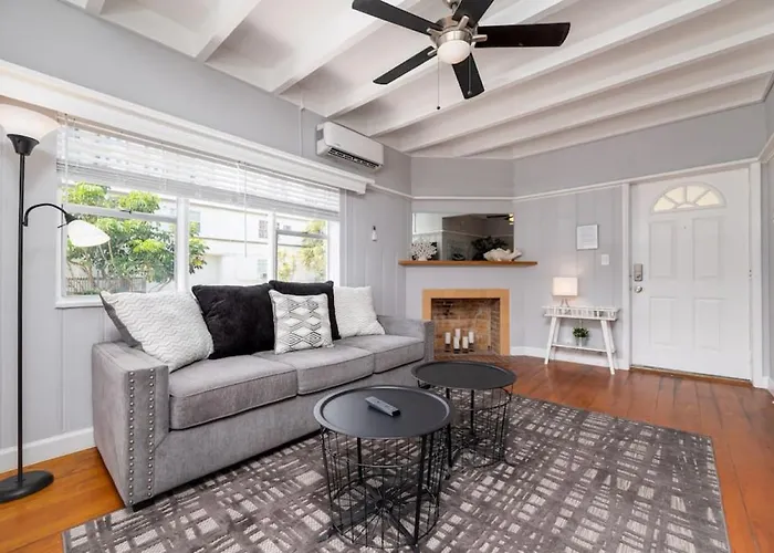 Ocean Breeze Free Parking Apt 3